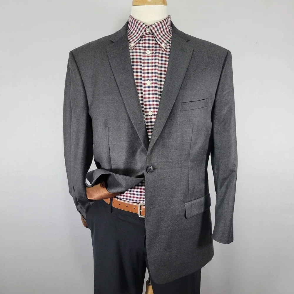 JOS A BANK Men's‎ Sport Coat Blazer Two Button Gray Wool SLIM FIT Sz 44S